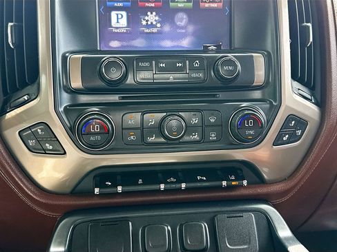 Used 2014 Chevrolet Silverado 1500 High Country w/ High Country Premium Package AWD/4WD image 20