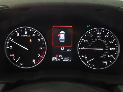 Certified 2025 Subaru Crosstrek 2.5i Limited w/ Crosstrek Mirror Package image 14