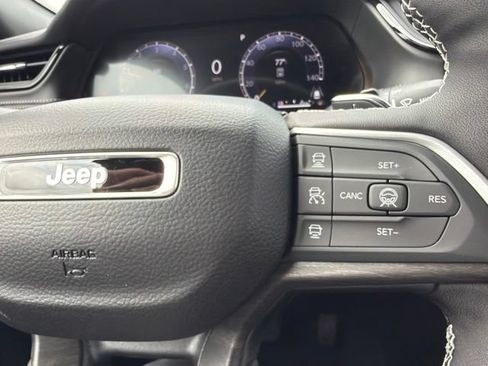 New 2026 Jeep Grand Cherokee Altitude AWD/4WD image 20