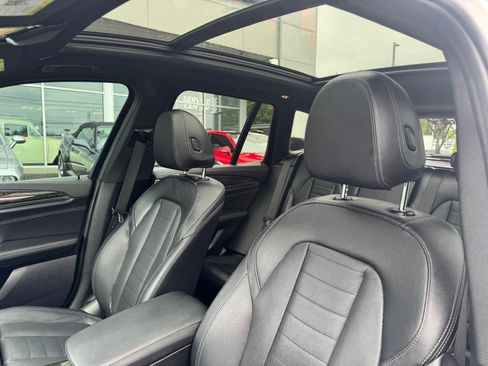 Used 2018 BMW X3 xDrive30i w/ Executive Package AWD/4WD image 10