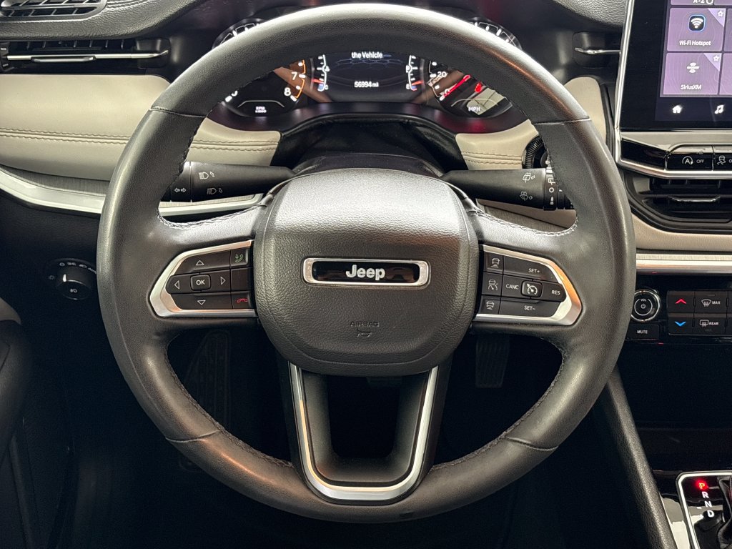 Used 2025 Jeep Compass Limited AWD/4WD image 16