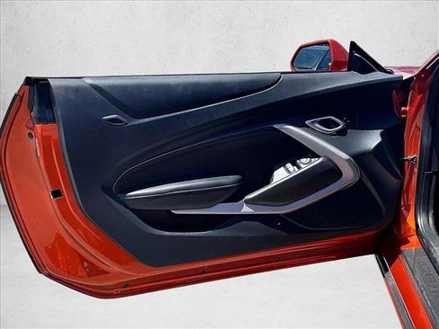 Certified 2024 Chevrolet Camaro LT RWD image 18