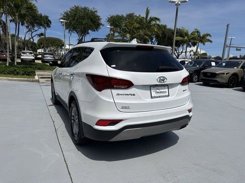 Used 2018 Hyundai Santa Fe Sport w/ 2.4L Value Package 02 FWD image 13
