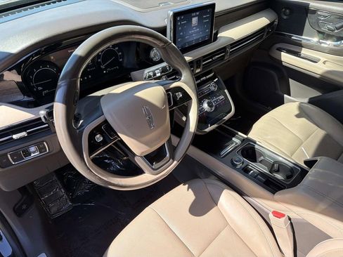 Used 2020 Lincoln Corsair Reserve AWD/4WD image 7
