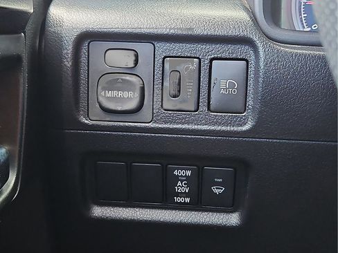 Used 2022 Toyota 4Runner TRD Off-Road Premium w/ Moonroof Package AWD/4WD image 15