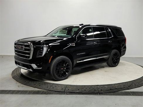 New 2026 GMC Yukon Elevation w/ LPO, Floor Liner Package image 3