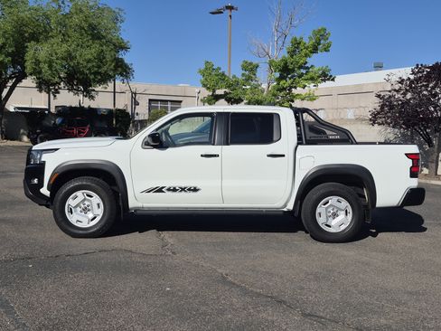 Used 2024 Nissan Frontier SV w/ Hardbody Edition AWD/4WD image 4