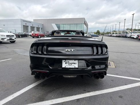 Used 2018 Ford Mustang GT Premium RWD image 4