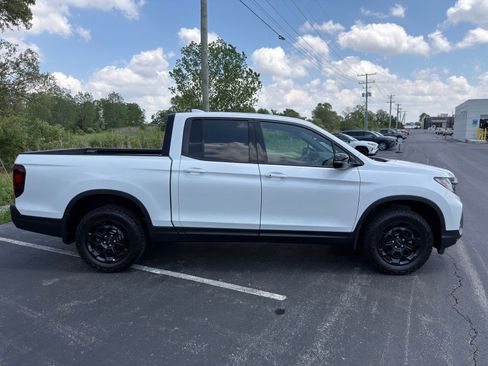 Used 2026 Honda Ridgeline Black Edition image 9