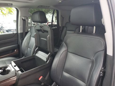 Used 2020 GMC Yukon SLT image 25