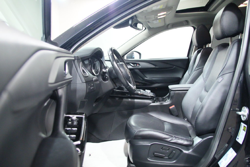 Used 2020 MAZDA CX-9 Touring w/ Touring Premium Package AWD/4WD image 5