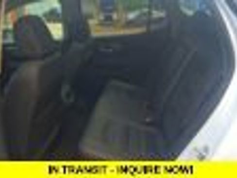 Used 2023 GMC Terrain Denali w/ Denali Premium Package AWD/4WD image 6