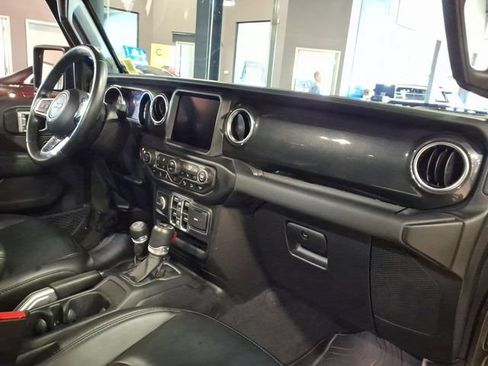 Certified 2021 Jeep Wrangler Unlimited Sahara AWD/4WD image 19