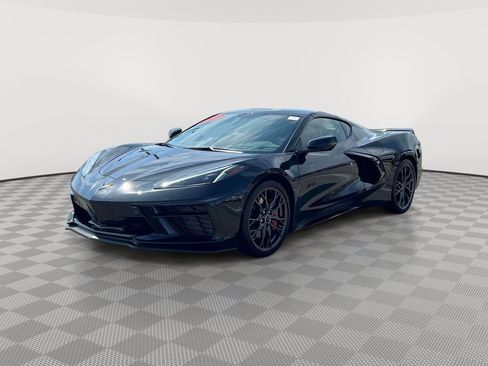 Used 2023 Chevrolet Corvette Stingray Premium Cpe w/ Z51 Performance Package RWD image 3