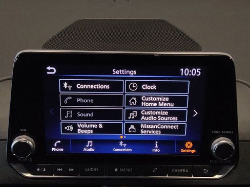 Used 2025 Nissan Altima 2.5 SV FWD image 25