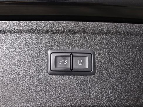 Used 2023 Audi Q5 2.0T Premium AWD/4WD image 38