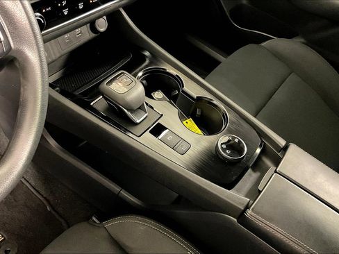 Certified 2023 Nissan Rogue S image 19