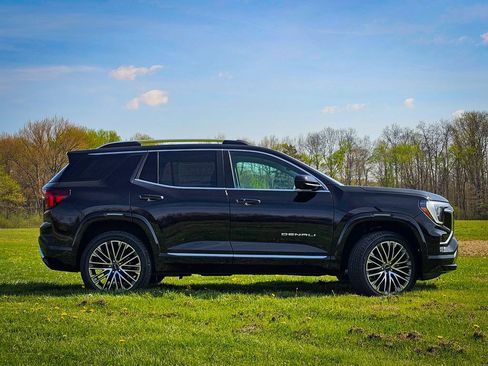 New 2026 GMC Terrain Denali AWD/4WD image 2