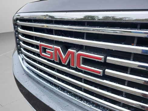 Used 2020 GMC Yukon SLT w/ Premium Edition image 28