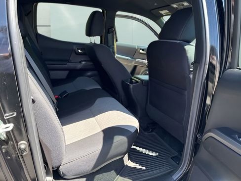 Used 2023 Toyota Tacoma TRD Off-Road AWD/4WD image 35