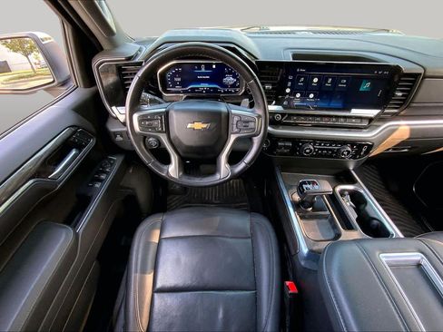 Used 2022 Chevrolet Silverado 1500 LTZ AWD/4WD image 6