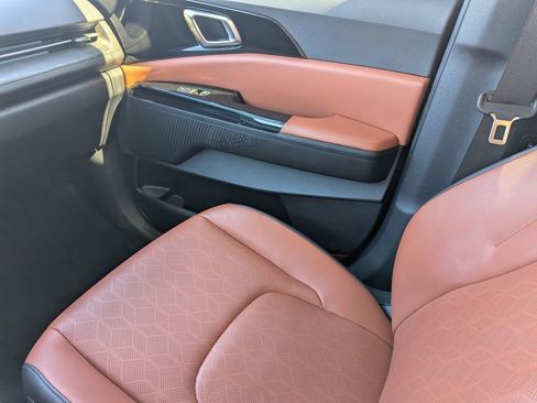 Certified 2024 Kia Carnival SX image 14