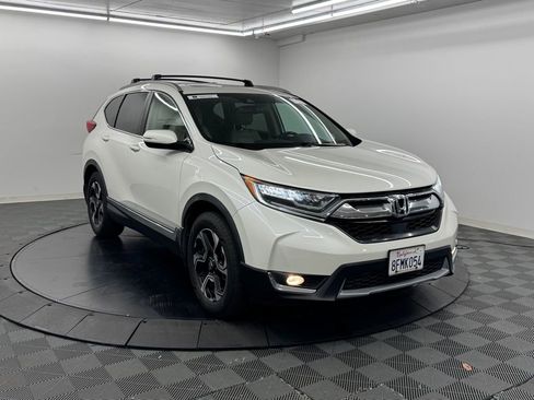 Used 2018 Honda CR-V Touring image 4