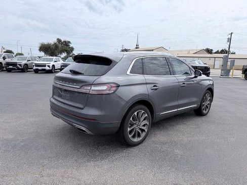 Used 2023 Lincoln Nautilus Reserve w/ Equipment Group 201A FWD image 5