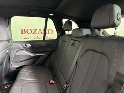 Used 2019 BMW X5 xDrive40i w/ Convenience Package AWD/4WD image 13