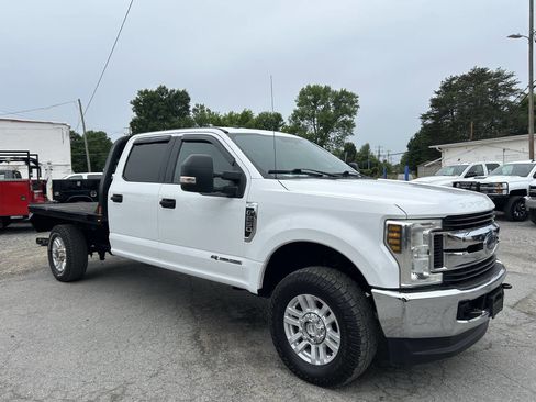Used 2019 Ford F250 XLT w/ FX4 Off-Road Package AWD/4WD image 4