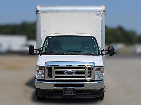 Used 2023 Ford E-350 and Econoline 350 Super Duty w/ Power Windows & Locks Group RWD image 5