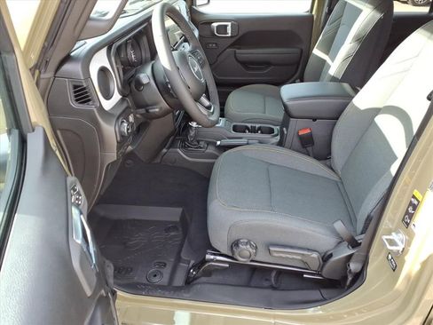 New 2026 Jeep Gladiator Sport image 12