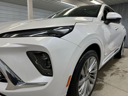 Certified 2024 Buick Envision Avenir image 38