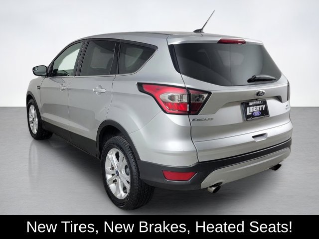 Used 2017 Ford Escape SE w/ SE Cold Weather Package FWD image 5