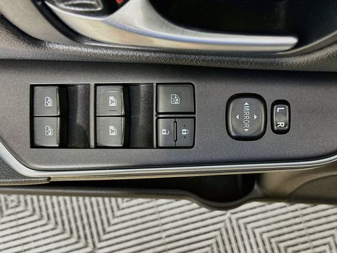 Used 2017 Toyota Camry SE FWD image 20