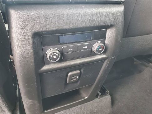 Certified 2023 Chevrolet Traverse LT image 13