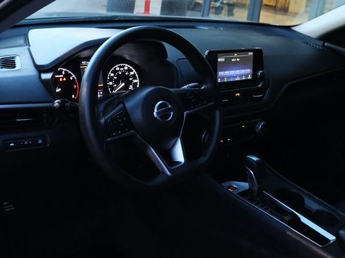 Used 2022 Nissan Altima 2.5 S image 38