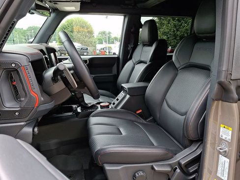 Used 2025 Ford Bronco Raptor AWD/4WD image 13