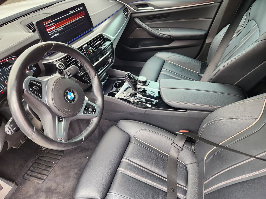 Used 2023 BMW M550i xDrive w/ Executive Package AWD/4WD image 6