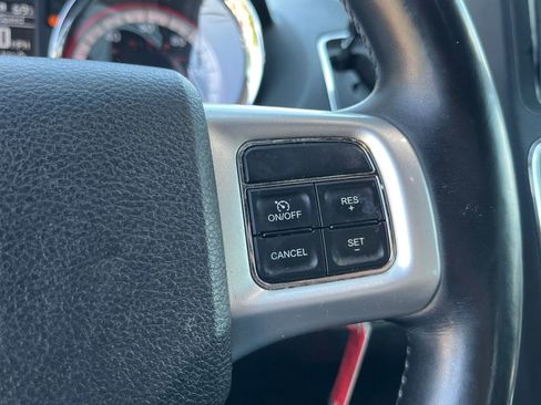 Used 2018 Dodge Grand Caravan GT FWD image 25