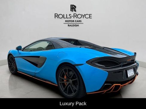 Used 2018 McLaren 570S Spider image 6
