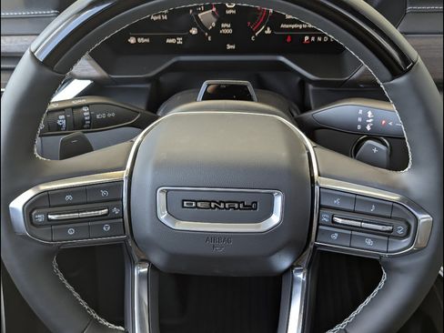 New 2026 GMC Acadia Denali Ultimate w/ LPO, Floor Liner Package AWD/4WD image 21