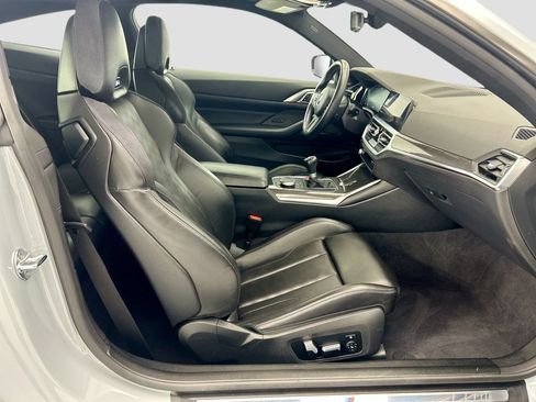 Used 2022 BMW M4 Coupe w/ Executive Package RWD image 19