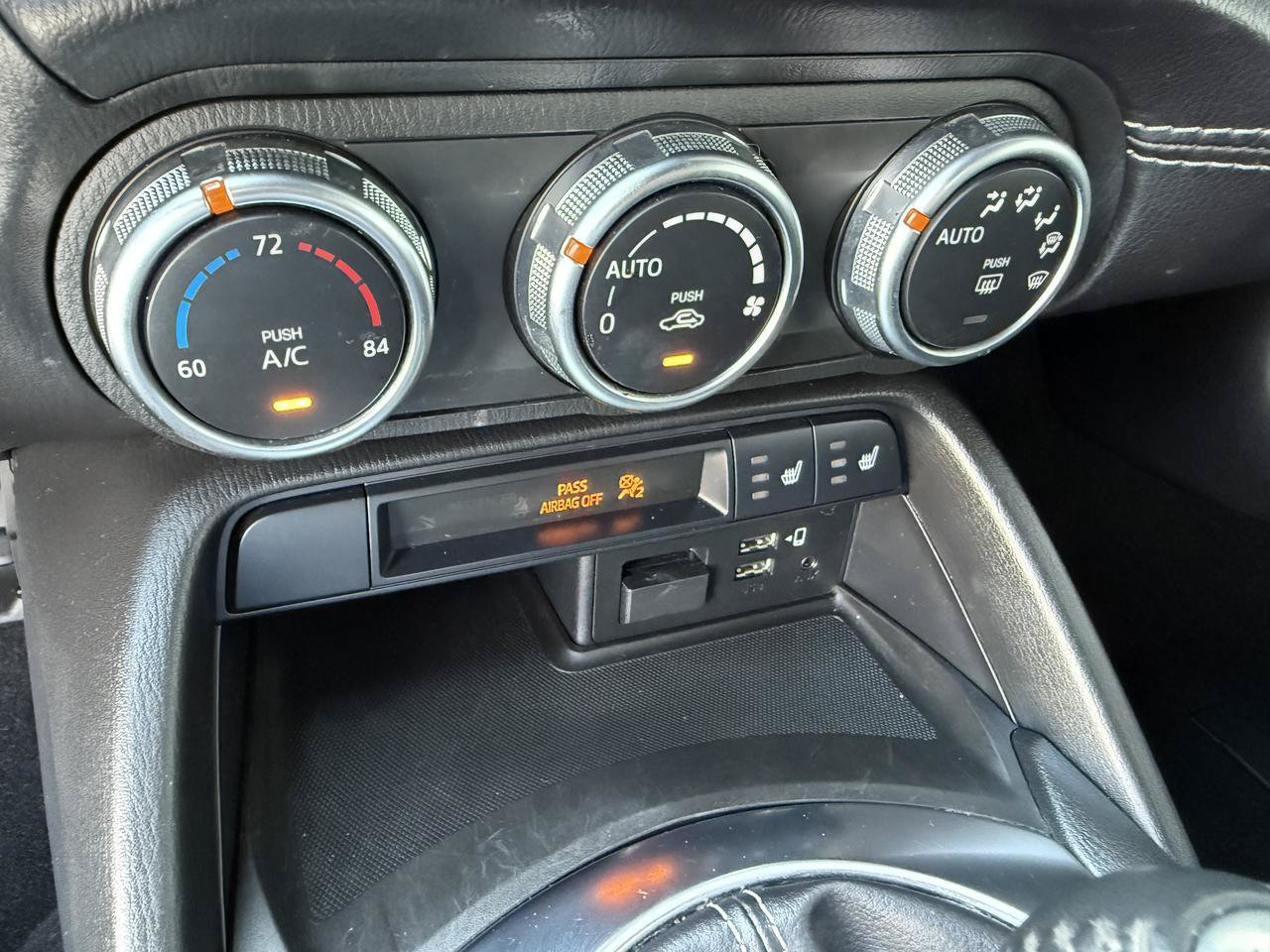 Used 2023 MAZDA MX-5 Miata Grand Touring w/ Weather Package RWD image 19