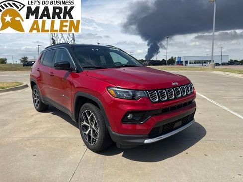 Used 2025 Jeep Compass Limited AWD/4WD image 1