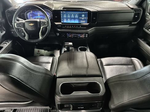 Used 2024 Chevrolet Silverado 1500 LTZ AWD/4WD image 25