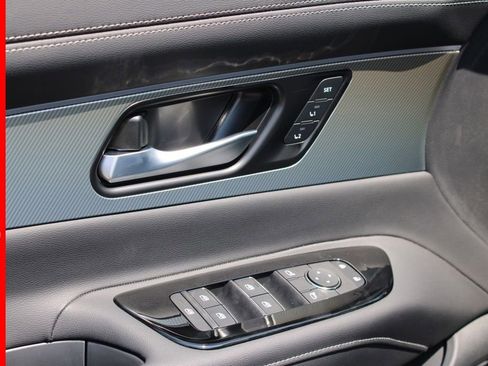 New 2025 Nissan Murano SL image 13