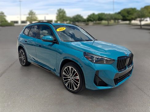 Used 2024 BMW X1 xDrive28i AWD/4WD image 2