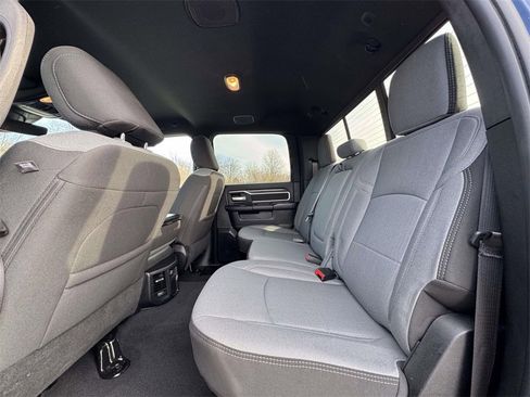 Used 2024 RAM 2500 Big Horn w/ Safety Group image 14