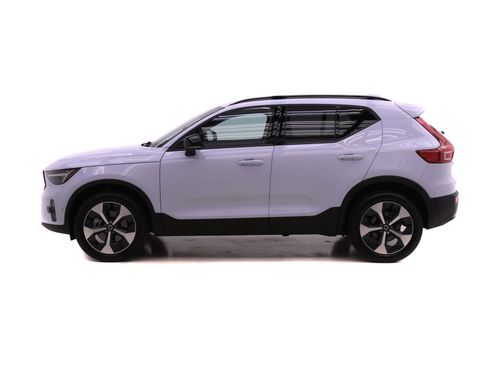 New 2026 Volvo XC40 B5 Plus w/ Protection Package Premier image 3